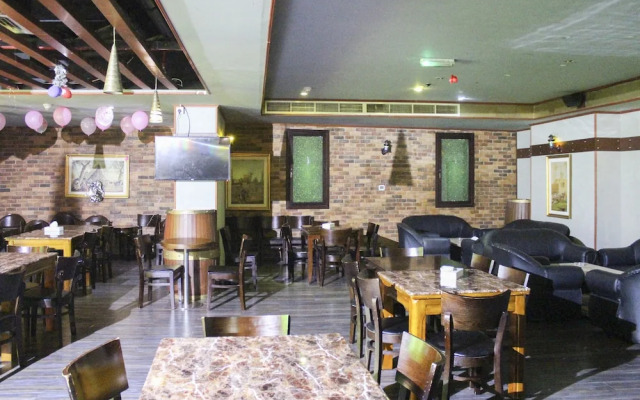 Clifton International Hotel