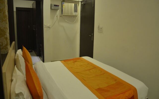 OYO 8074 Hotel G 9