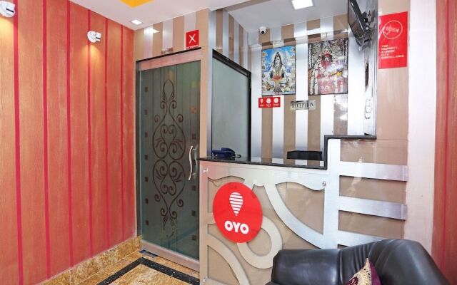 OYO 9975 Hotel Asmeet