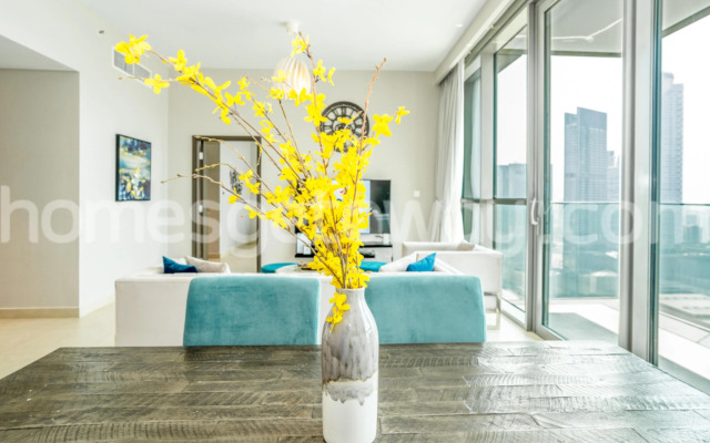 KeyOne - 3BR with Maids in Downtown Views