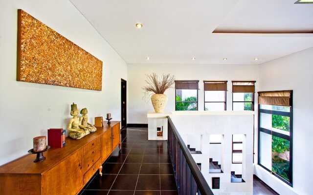 Villa Abadi