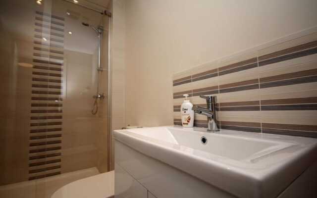 Harbour View City Centre Apartment