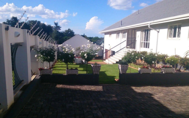 Magaliqua Guest House