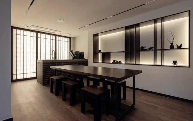 Suwon Haenggung-dong Revora Hotel