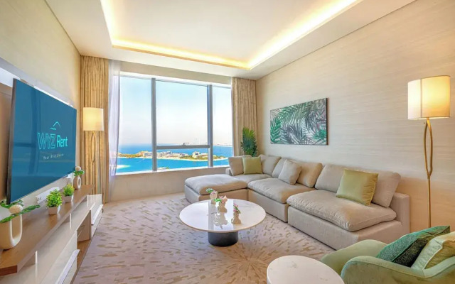Luxurious St Regis 1 Bed Palm View