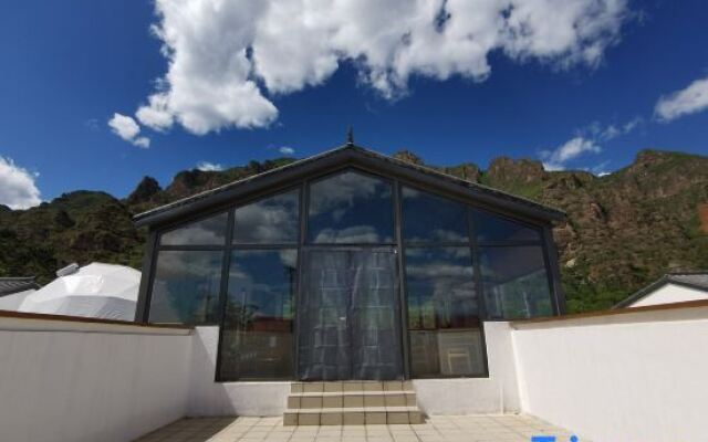 YeeMoo Guesthouse