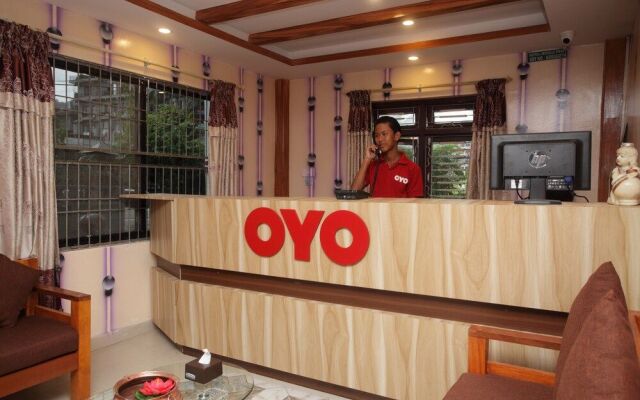 Oyo 618 Hotel Middle Point