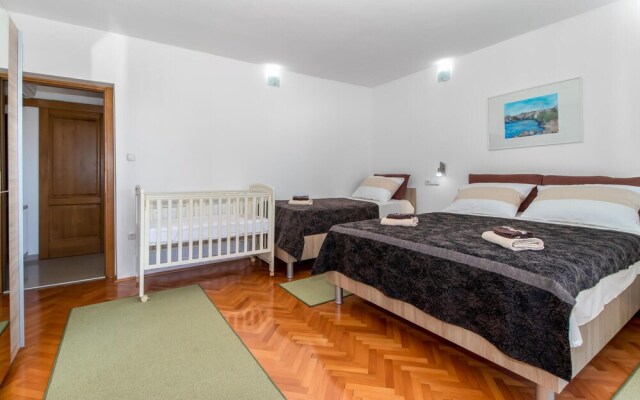 Beautiful Home in Dramalj With Wifi and 1 Bedrooms