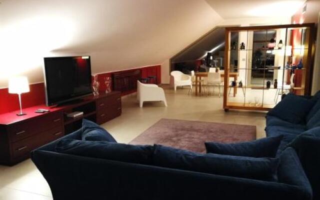Blue View Apartment