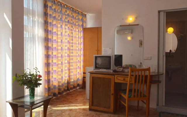 Hotel Varshava