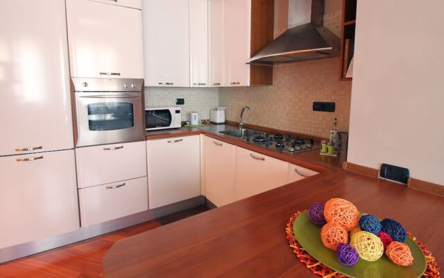 Mi-sant3at - Piazza Santa Maria Alla Fontana 3