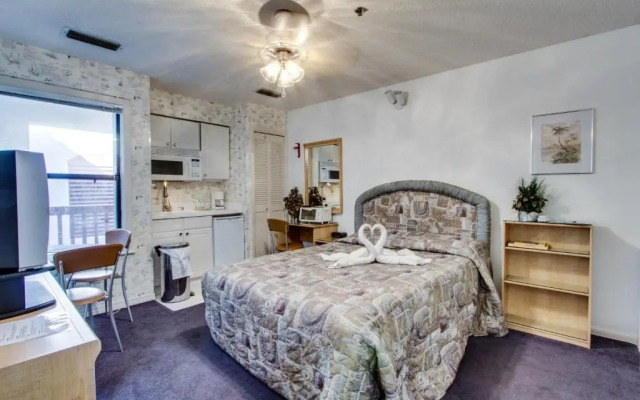 St Thomas Square MOA