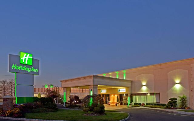 Red Roof Inn PLUS+ Newark Liberty Airport - Carteret