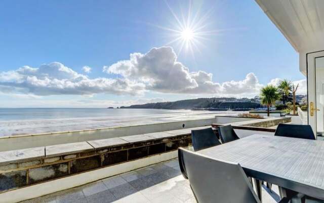 Spacious Apartment in Saundersfoot With Terrace