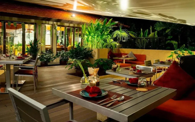 Kata Gardens Penthouse Seaview with Pool 8C