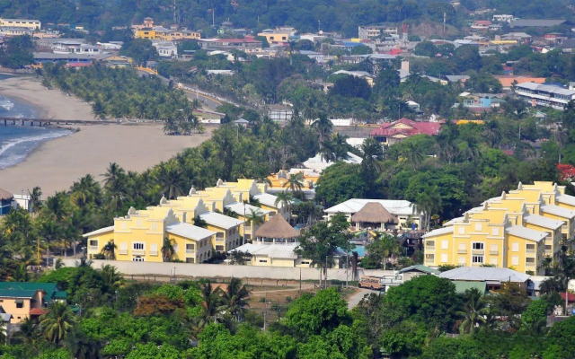 Telamar Resort