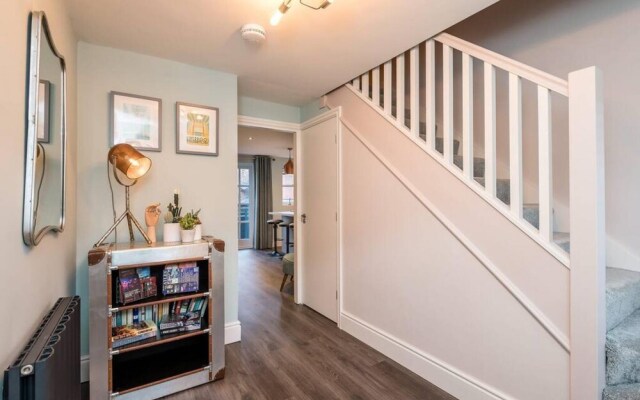 Host Apartments The Pilgrim Coach House