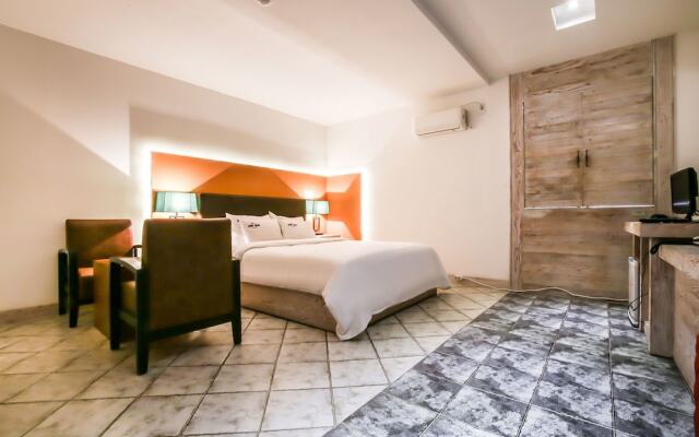 Apple Hotel