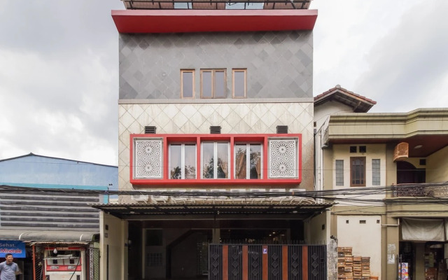 Urbanview Hotel Cantee Halim Perdanakusuma by RedDoorz