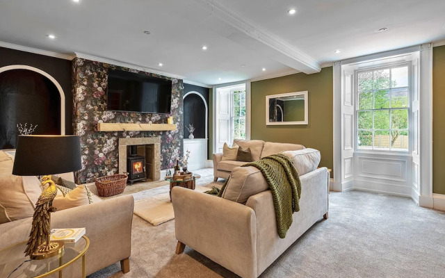 Snowdonia Manor