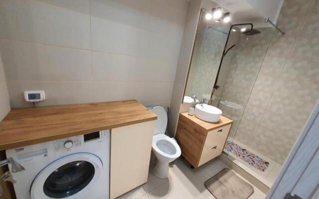 Listone' Apartament 13 Mamaia Nord