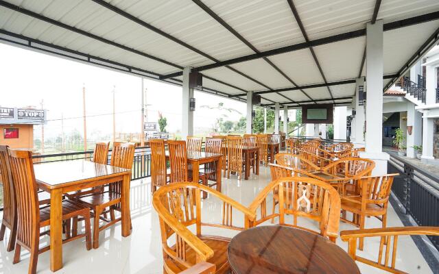 Avila Ketapan Rame Hotel