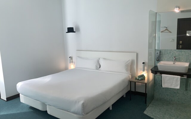 Casual Ilbira Granada Hotel