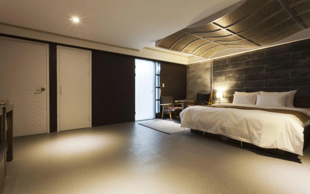 Hotel Leaders