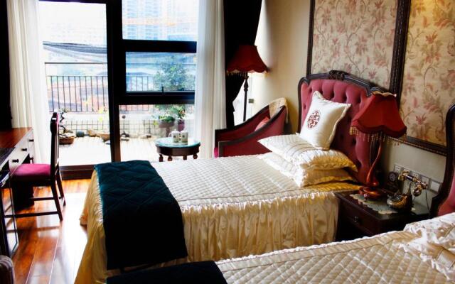 Chongqing 30 Years Romantic Classic Hotel