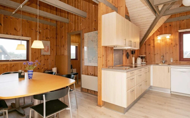 Serene Seaside Retreat in Haurvig-by Traum