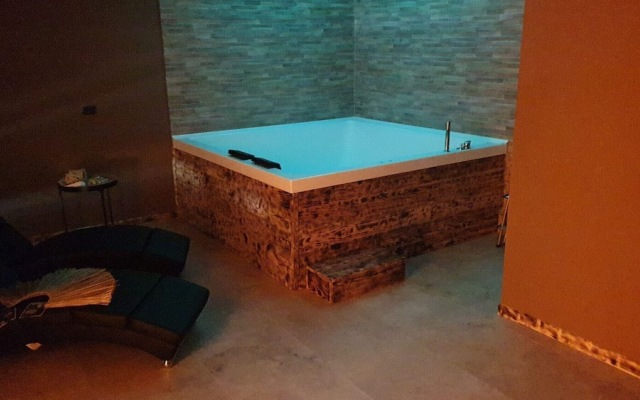 Royalty room spa