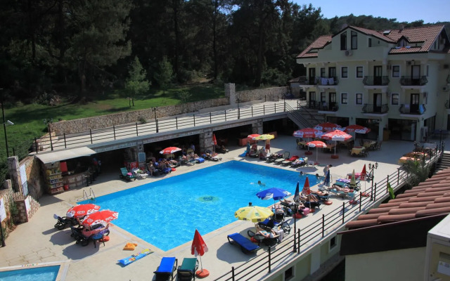 Casa De Levi̇ssi̇ Hotel Oludeni̇z