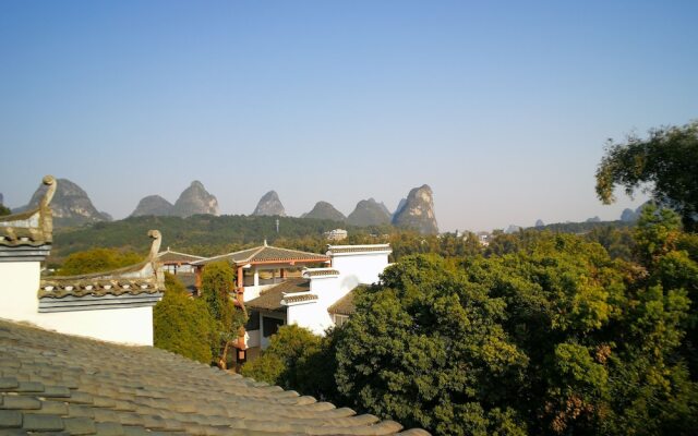 Yangshuo Leisure Tea Resort