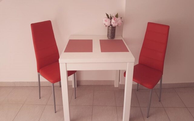 Jele Rooms