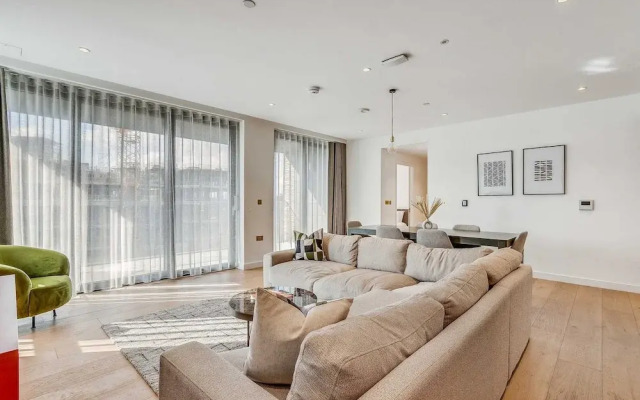 Elegant 3-bedroom Condo