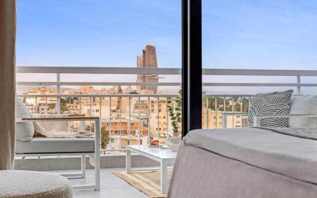 Phaedrus Living: City Center Sky Penthouse