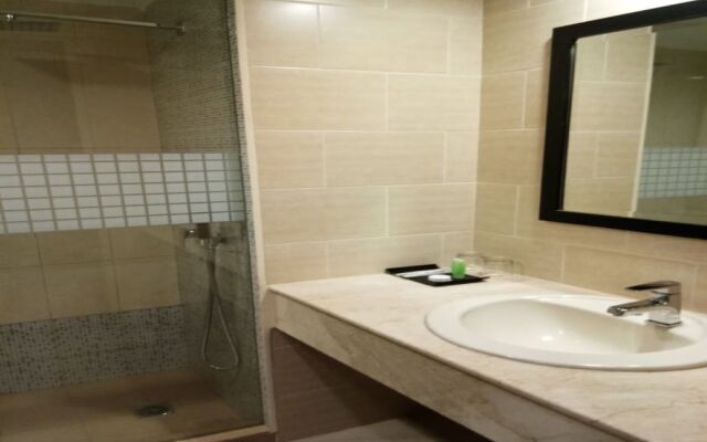 Hotel Zia Sanno Jakarta - Pluit