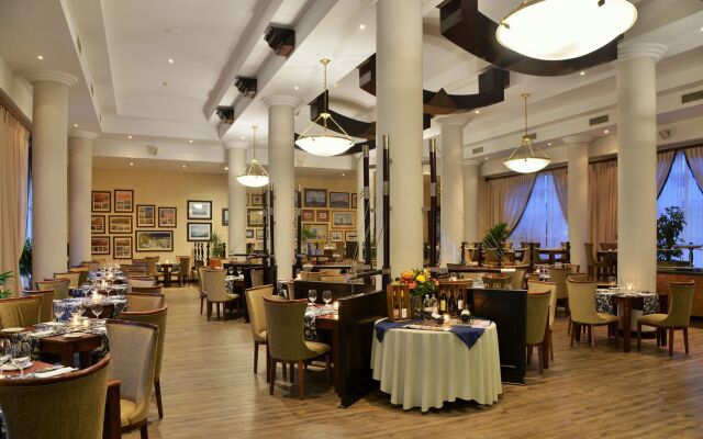 The Commodore Hotel