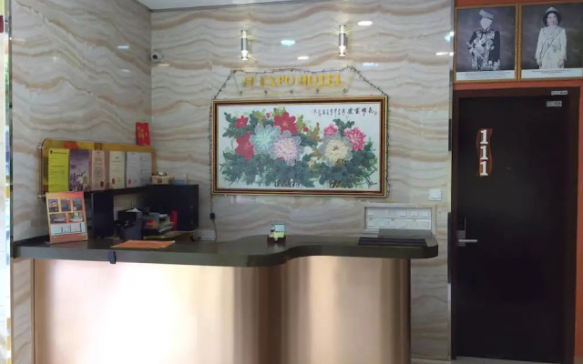 Expo Hotel