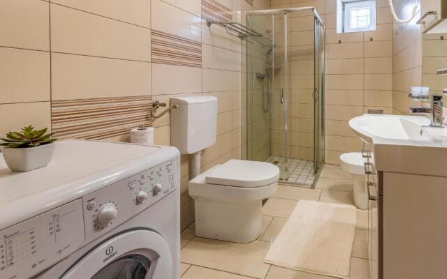 Apartments Larst