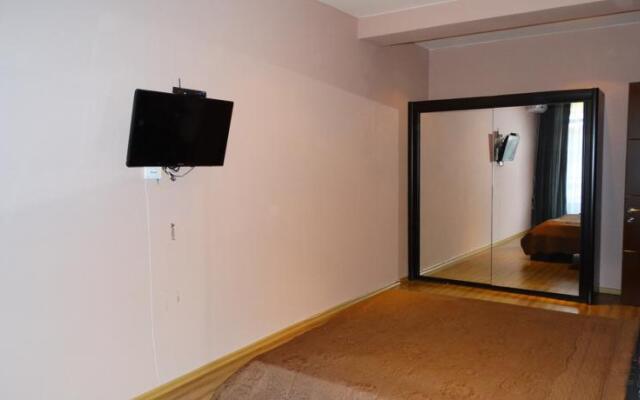 Globus.tbilisi Rustaveli