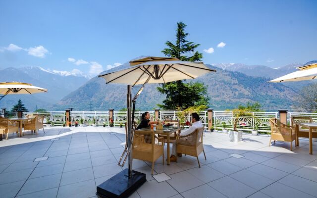 Anand Vardhan Resorts