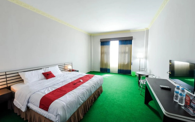 RedDoorz @ Brother Homestay Kupang