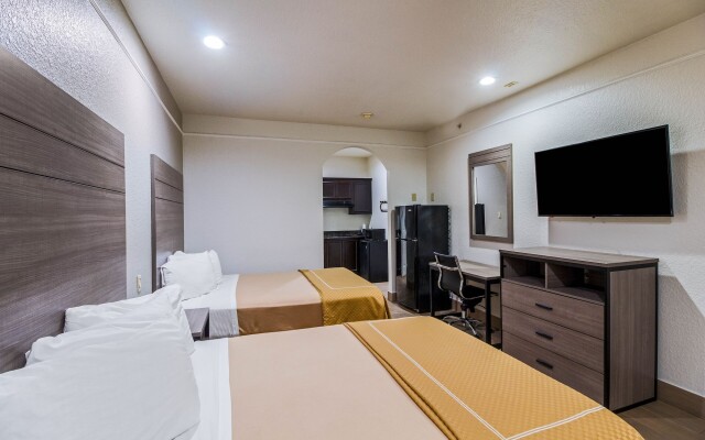 Scottish Inn & Suites Baytown