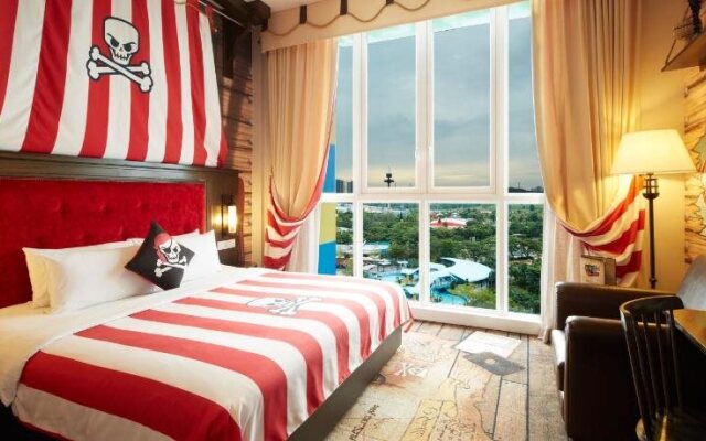 Comfy Home at 1-Medini Legoland
