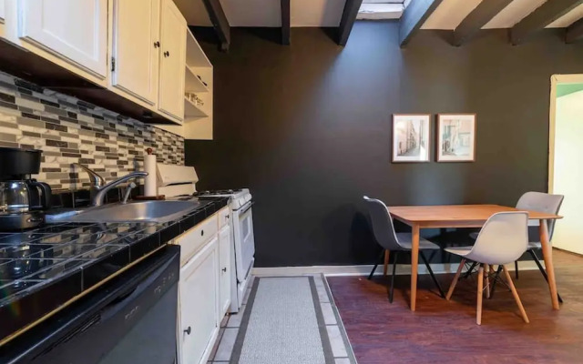 1918 Duplex with Character City Center