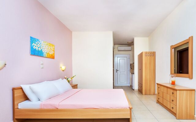 Loutra Village Holiday Apartments