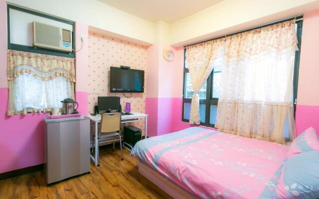 Feng Chia Love Heart