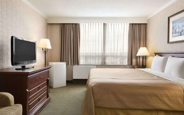 Days Inn - Ottawa West