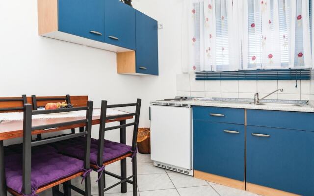 Amazing Apartment in Vir With 1 Bedrooms and Wifi